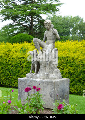 Statue an Dyffryn Gardens, St Nicholas, Tal von Glamorgan, South Wales, Großbritannien Stockfoto