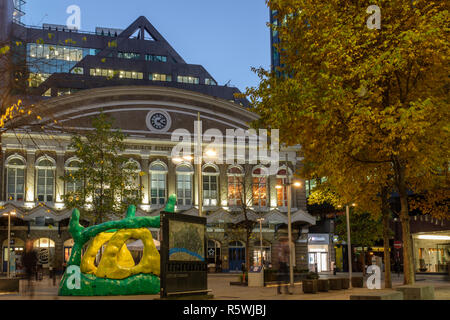 Haupteingang des Bahnhof Fenchurch Street auf Fenchurch Platz in der Financial District, City of London, England Stockfoto