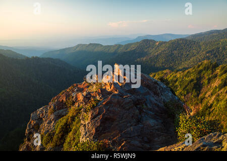 Dramatischen Blick auf Charlies Ballenzeh und der Smoky Mountains von der Appalachian Trail im Great Smoky Mountains National Park Stockfoto