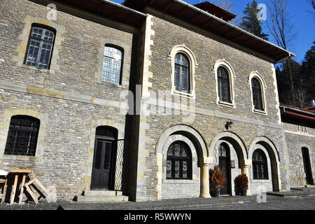 Cantacuzino Palast gebaut im neo-romanischen Stil wurde auf Wunsch der Fürsten Gheorghe Grigore Cantacuzino, Busteni Mountain Resort, Prahova Valley, Rumänien Stockfoto