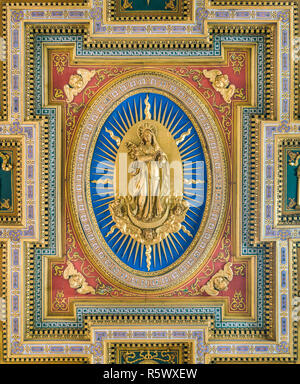 Unbefleckte Empfängnis von der Decke der Kirche San Marcello Al Corso. Rom, Italien.
