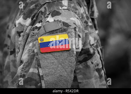 Flagge Venezuela auf Soldaten arm (Collage). Stockfoto