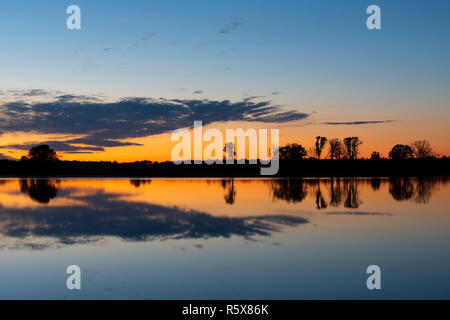 Sonnenuntergang, Crex wiesen Wildlife Management Area, November, Grantsburg, WI, USA, von Dominique Braud/Dembinsky Foto Assoc Stockfoto