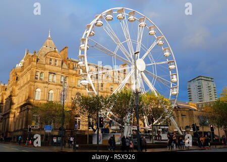 Das Riesenrad in Leeds, gibt es für die festliche Jahreszeit. Stockfoto