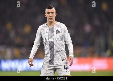 Rom, Italien. 02 Dez, 2018. Ivan Perisic von Inter Mailand in der Serie A Match zwischen Roma und Inter zu Stadio Olimpico, Rom, Italien Am 2. Dezember 2018. Credit: Giuseppe Maffia/Alamy leben Nachrichten Stockfoto