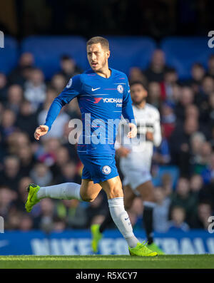 London, Großbritannien. 02 Dez, 2018. Eden HAZARD von Chelsea in der Premier League zwischen Chelsea und Fulham an der Stamford Bridge, London, England am 2. Dezember 2018. Foto von Andy Rowland. (Foto darf nur für Zeitung und/oder Zeitschrift redaktionelle Zwecke. www.football-dataco.com) Credit: Andrew Rowland/Alamy leben Nachrichten Stockfoto