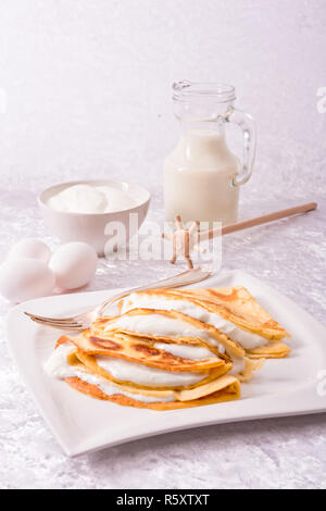 Ei Kuchen mit Vanille quark Stockfoto