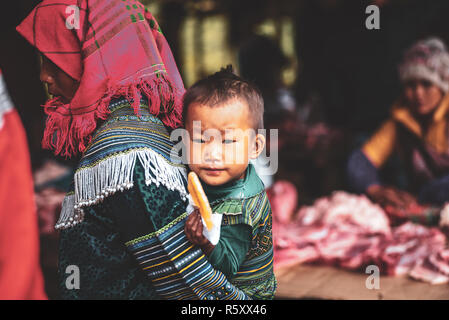 Szenen aus dem Can CAU Markt im Norden von Vietnam Stockfoto