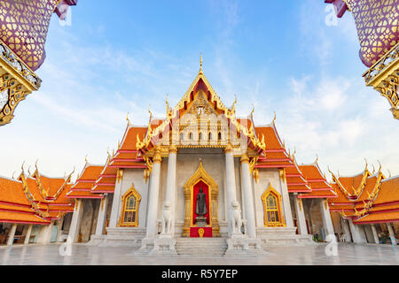 Thai Marmor Tempel (Wat Benchamabophit Dusitvanaram) mit Kopie Raum in Bangkok, Thailand Stockfoto