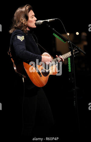 Poughkeepsie, NY - 12. November: Brandi Carlile führt durch die Bardavon & Radio Woodstock im Bardavon 1869 Opera House präsentiert am Sonntag, 12. November 2017 in Poughkeepsie, NY (Foto von Steve Mack/S.D. Mack Bilder) Stockfoto