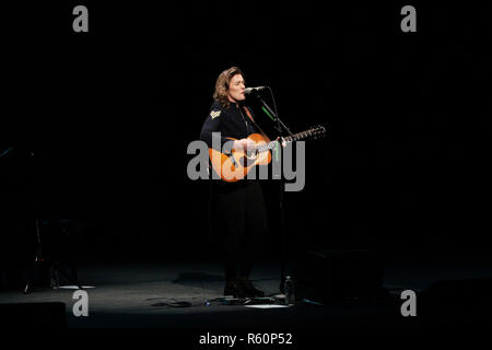 Poughkeepsie, NY - 12. November: Brandi Carlile führt durch die Bardavon & Radio Woodstock im Bardavon 1869 Opera House präsentiert am Sonntag, 12. November 2017 in Poughkeepsie, NY (Foto von Steve Mack/S.D. Mack Bilder) Stockfoto