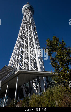 Tokio Skytree ist ein Rundfunk- und Aussichtsturm. Es wurde der höchste Turm der Welt. Tobu Railway, TV- und Hörfunk-Sendern includi Stockfoto