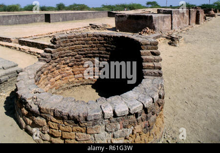 Harappa, Indus Valley Civilization, Lothal, Saragwala, Gujarat, Archäologische Überreste aus Indien, Asien, Asien, Indien Stockfoto