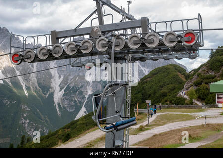 Alpine Landschaft fotografiert im Skigebiet Schlick 2000, Stubaital, Tirol, Österreich im September Stockfoto