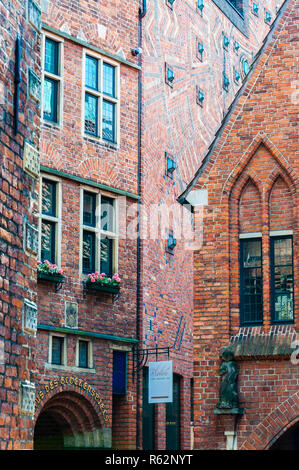 Bremen, Deutschland - 12. Juni 2011: mittelalterliche Altstadt Ziegelarchitektur in Bremen, Deutschland. Stockfoto