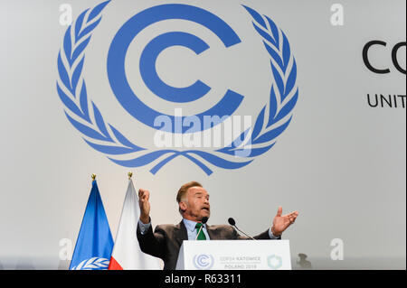 Katowice, Polen. 3 Dez, 2018. Österreichisch-amerikanischen Schauspieler und ehemaliger Gouverneur von Kalifornien, Arnold Schwarzenegger gesehen Sprechen während der feierlichen Eröffnung der Konferenz COP 24 UN-Klimakonferenz 2018. Credit: Omar Marques/SOPA Images/ZUMA Draht/Alamy leben Nachrichten Stockfoto