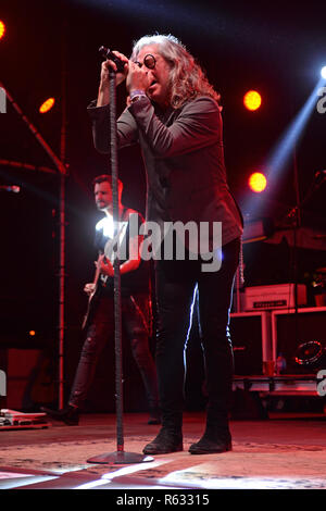 Fort Lauderdale, FL, USA. 02 Dez, 2018. Ed Roland der kollektiven Seele führt während der RIPTIDE Music Festival am Fort Lauderdale Beach am 2. Dezember in Fort Lauderdale, Florida, 2018. Quelle: MPI04/Medien Punch/Alamy leben Nachrichten Stockfoto