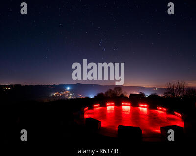 Wirksworth, UK. 03 Dez, 2018. UK Wetter: klare, kalte sternenklaren Nacht am Stern Scheibe oben Wirksworth in der Derbyshire Dales, Peak District National Park Credit: Doug Blane/Alamy leben Nachrichten Stockfoto