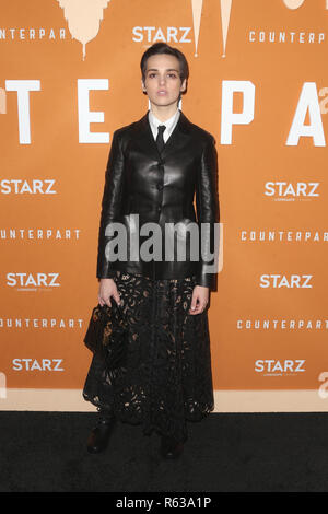 Los Angeles, Ca, USA. 3 Dez, 2018. Sara Serraiocco an der Jahreszeit 2 Premiere von Pendant an der Arclight Hollywood in Los Angeles, Kalifornien am 3. Dezember 2018. Credit: Faye Sadou/Medien Punch/Alamy leben Nachrichten Stockfoto