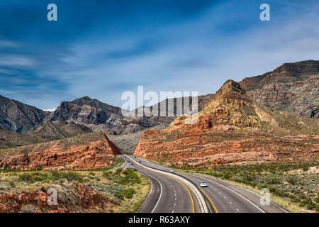 I-15 Interstate Freeway in Virgin River Gorge, Arizona Strip District, Arizona, USA Stockfoto