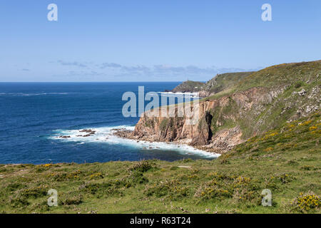 Cape Cornwall von der South West Coast Path in der Nähe von Gribba Point, St Just, Cornwall, Großbritannien Stockfoto