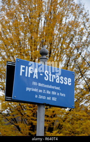 Schweiz: Die FIFA Street Schild am Eingang des FIFA-Hauptsitz in Zürich befindet. Stockfoto