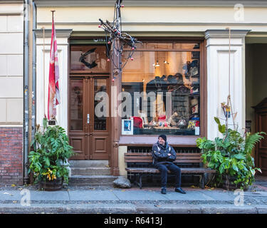 Berlin Mitte Mulackstraße 26. Welt Ende - britische Designerin Vivienne Westwood fashion shop. Outlet für Kleidung & Accessoires Stockfoto