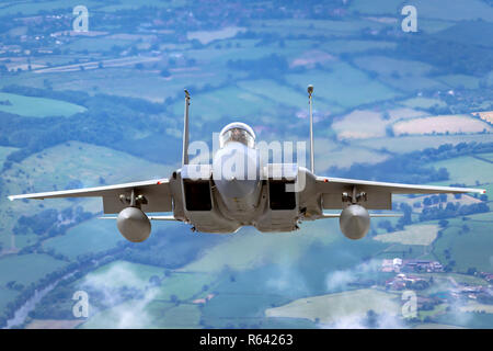 United States Air Force (USAF) McDonnell Douglas F-15 Eagle auf der Flucht. Im Royal International Air Tattoo (RIAT) fotografiert. Stockfoto