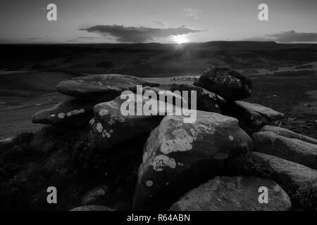 Sonnenuntergang über den Derwent Mauren, Obere Derwent Valley Nationalpark Peak District, Derbyshire, England, Großbritannien Stockfoto