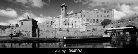 Das lebensmittelgeschäft Lager Ruinen und Bridgewater Canal, Castlefield, Manchester, Lancashire, England, Großbritannien Stockfoto