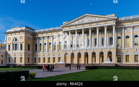 1895 Staatliches Russisches Museum, früher das Russische Museum Seiner Kaiserlichen Majestät Alexander III. am Platz der Künste, St. Petersburg, Russland. Stockfoto