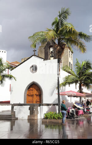 Die Corpo Santo Kapelle in Funchal nach regen Stockfoto