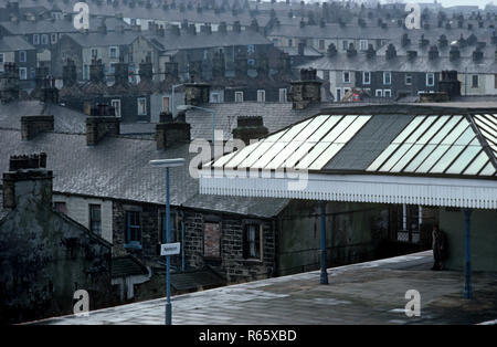 Nelson Station auf der British Rail Preston zu Colne Eisenbahnlinie, Lancashire, Großbritannien Stockfoto