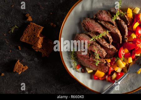 Gegrilltes Steak und Gemüse. Stockfoto