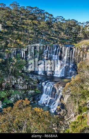 Cascading Upper Ebor Falls der Guy Fawkes River im Guy Fawkes River National Park, New England Region von New South Wales, Australien Stockfoto