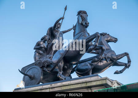 Boadicea und Ihre Töchter (Boudica Statue), Westminster London, UK. Stockfoto