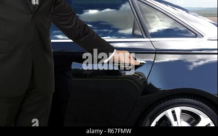 Treiber zum Öffnen der Fahrzeugtür Stockfoto