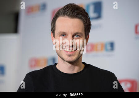 Hürth, Deutschland. 22 Nov, 2018. Marc DUMITRU, Schauspieler, 23 RTL Spendenmarathon "Wir helfen Kindern", TV, 23.-24.11.2017. Å | Verwendung der weltweiten Kredit: dpa/Alamy leben Nachrichten Stockfoto