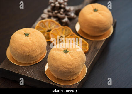 Leckeres Dessert für Weihnachten Stockfoto