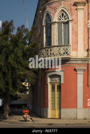 Alten portugiesischen Stil Gebäude aus der Kolonialzeit, Provinz Benguela, Lobito, Angola Stockfoto