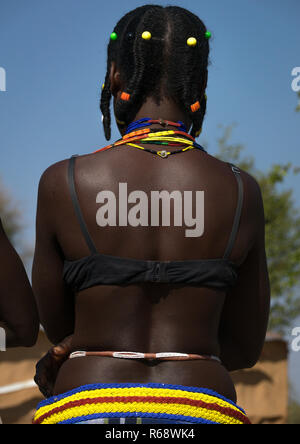 Traditionelle Outfit von Mudimba Stamm Frau, Cunene Provinz, Cahama, Angola Stockfoto