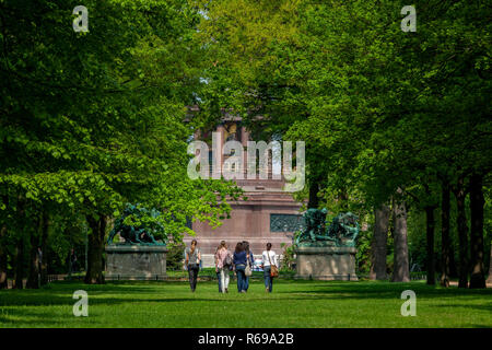 Touristen in Berlin Stockfoto