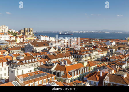 Mit den Tejo in Lissabon, Portugal Stockfoto