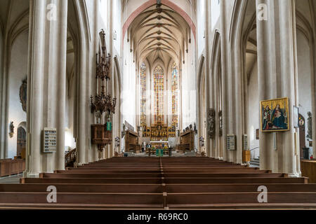 Innenraum der evangelischen Pfarrkirche St. Jakob in Rothenburg o.d. Tauber, Bayern, Deutschland Stockfoto