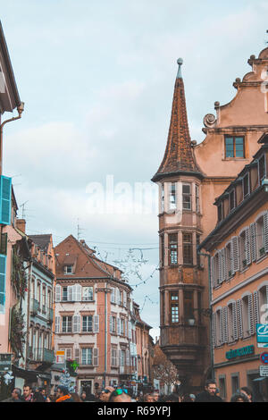 Colmar im Elsass, Frankreich. Schöne Stadt, wo im Dezember die Weihnachtsmärkte besuchen können. Stockfoto