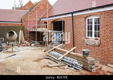 Baustelle in Großbritannien mit brick House extension im Bau Stockfoto