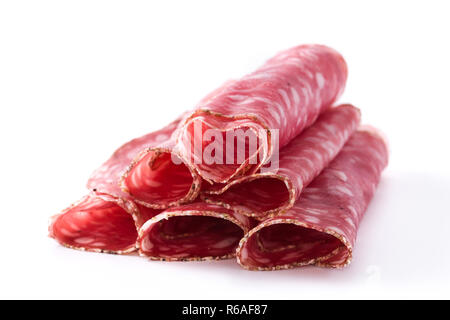 Frische salami Wurstscheiben auf weißem Hintergrund Stockfoto