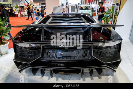 Kuala Lumpur, Malaysia. 2. Dezember, 2018. Besuchen KDX Stand sah einen Lamborghini Aventador am Kuala Lumpur International Motor Show 2018 (KLIMS 18) Kua Stockfoto