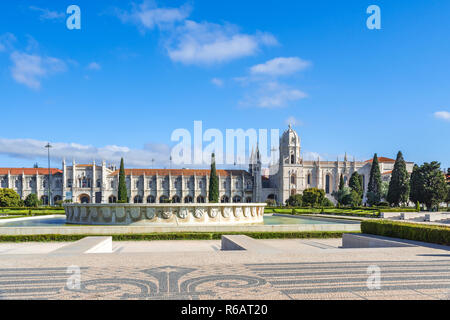 Hieronymites oder Jeronimos Kloster in Belem in Lissabon, Portugal. Reiseziel entfernt Stockfoto