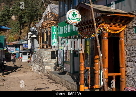 Nepal, Phakding, die irische Bar, Bar am Trekker neben Everest Base Camp Trek Weg zum Ziel Stockfoto